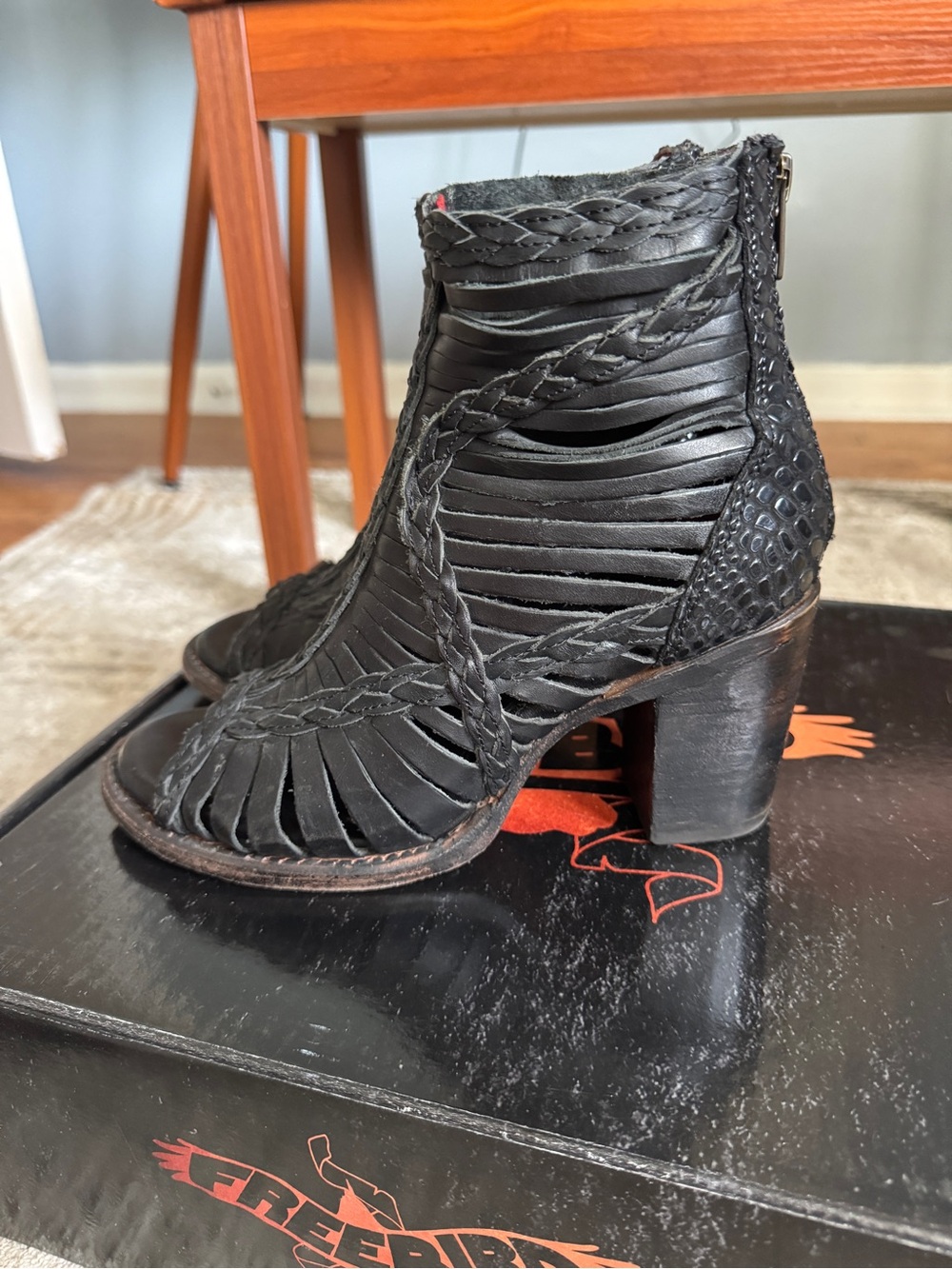 Freebird Bela Sandals - Picture 2 of 6